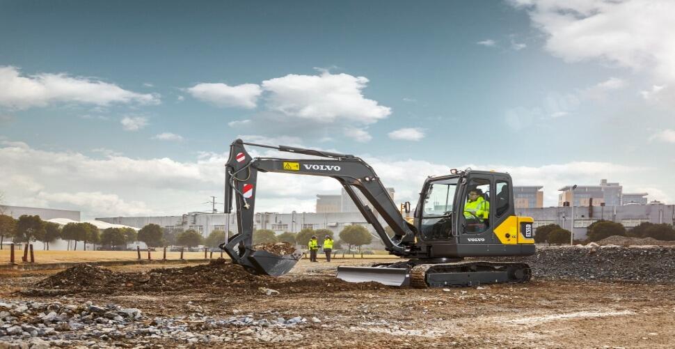 What is an excavator? What is an excavator?